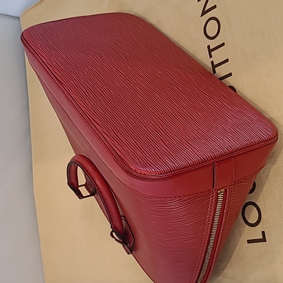 LOUIS VUITTON VINTAGE 1996 RED EPI ALMA BAG,LOUIS VUITTON LOCK/KEY #340 DUST BAG - Picture 14 of 17